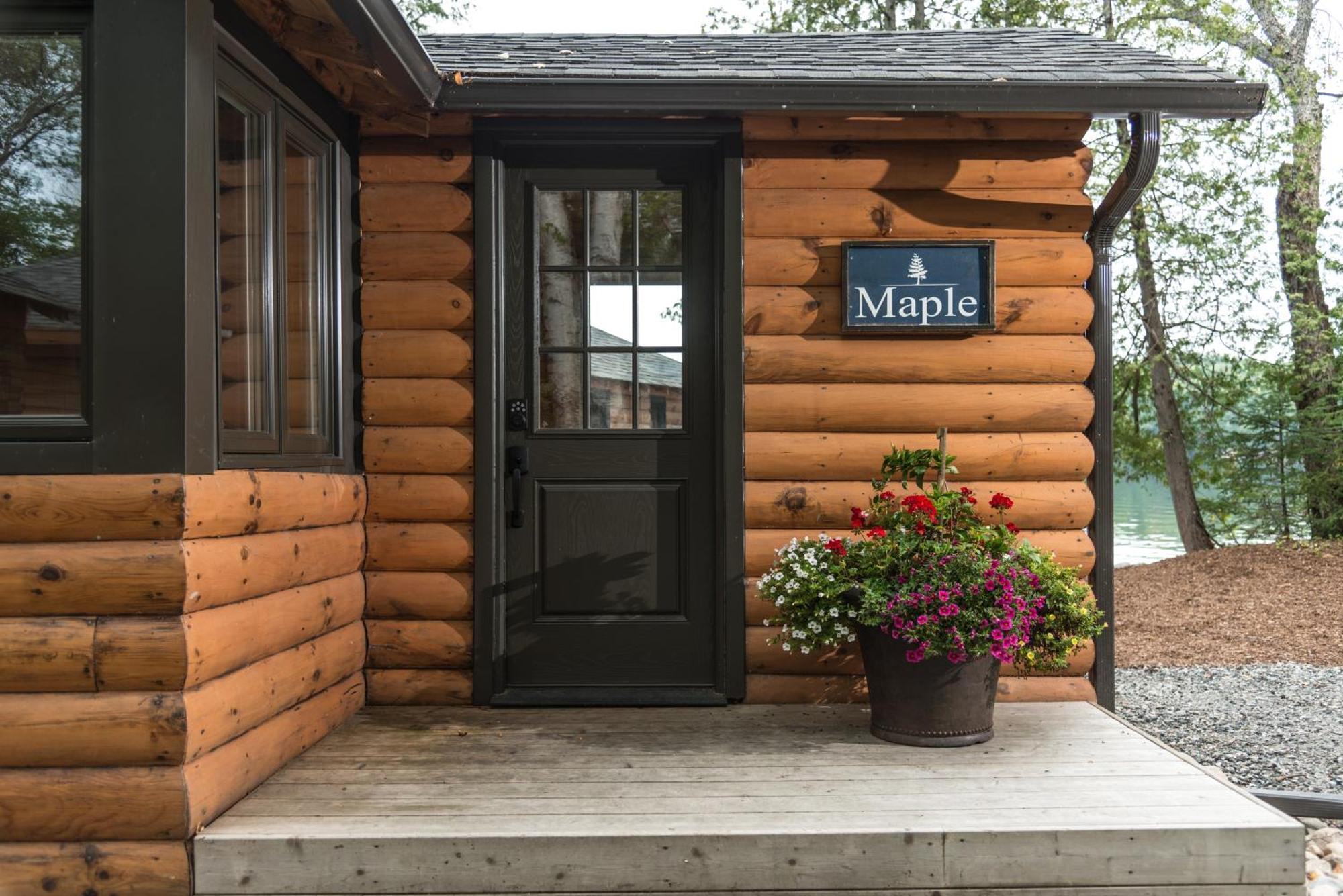 Hotel Haliburton Post House Minden Exterior foto