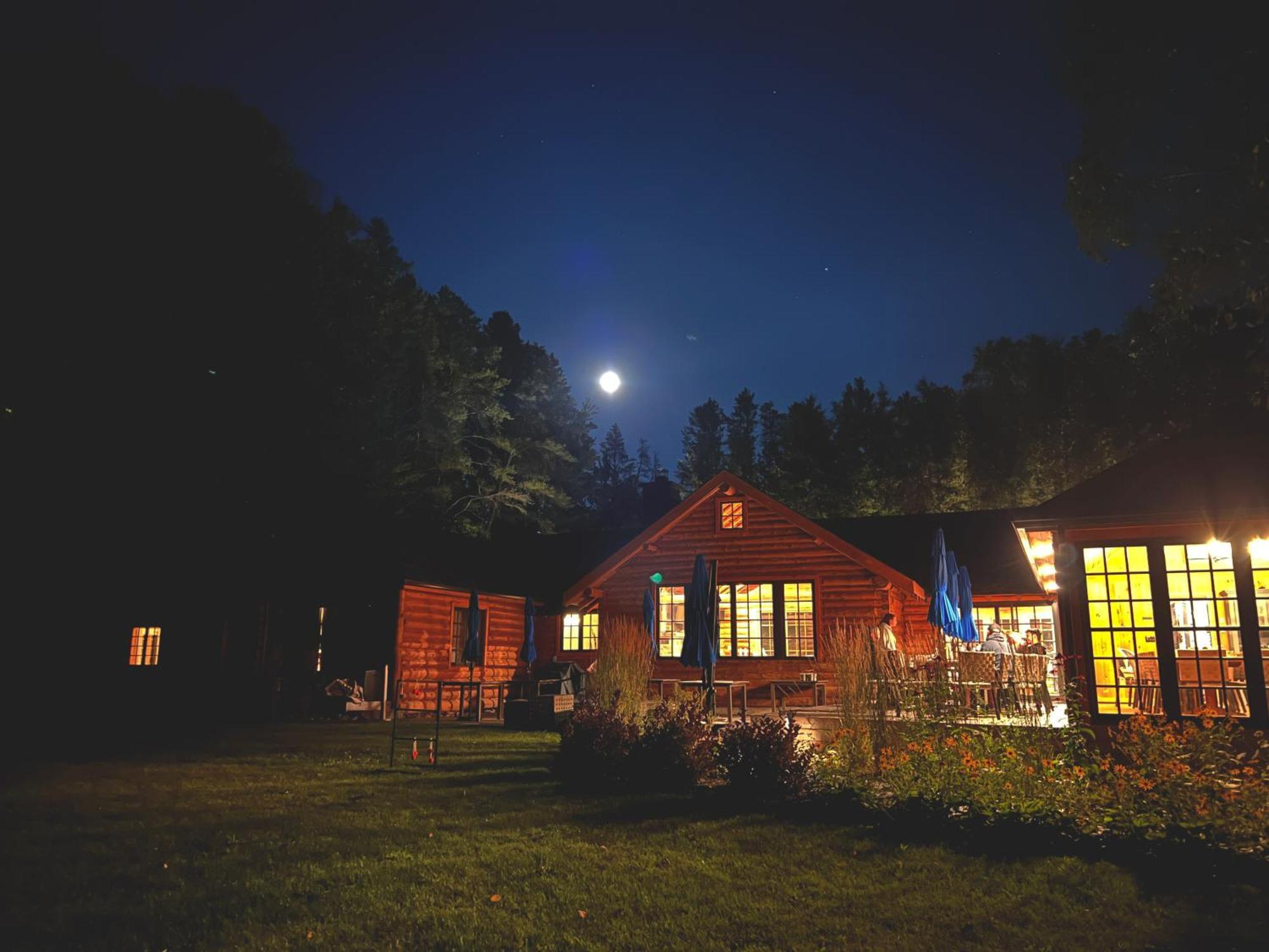 Hotel Haliburton Post House Minden Exterior foto