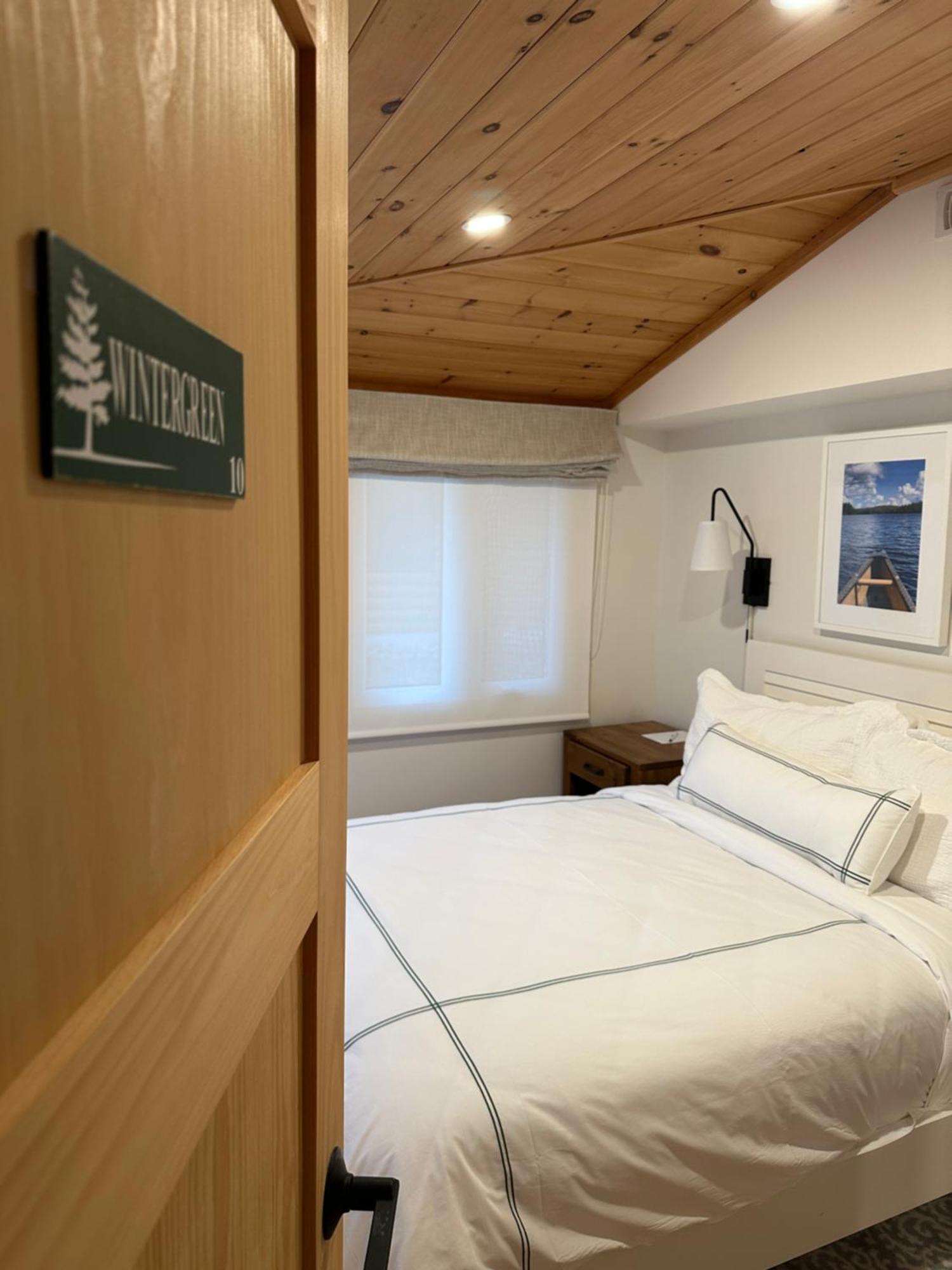Hotel Haliburton Post House Minden Exterior foto