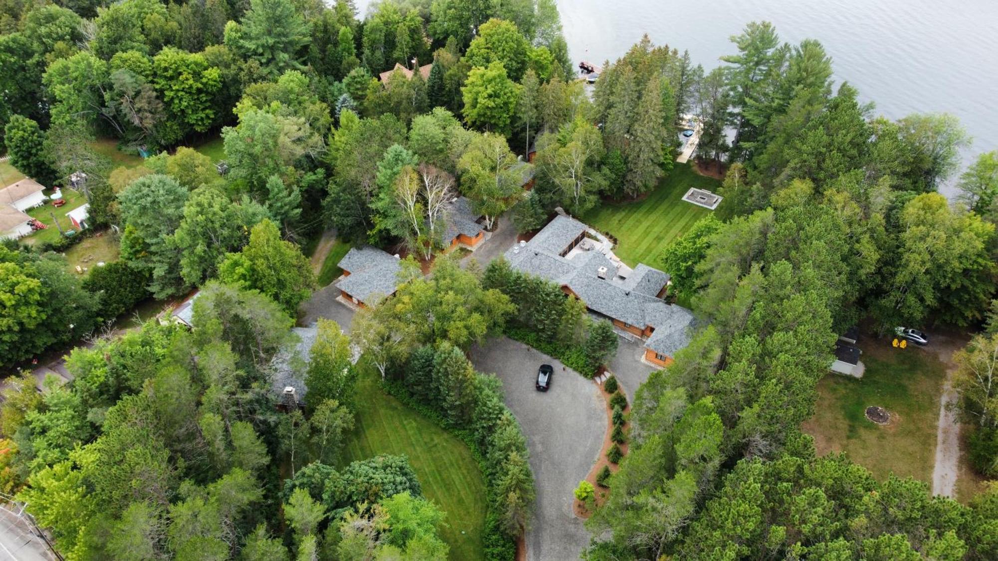 Hotel Haliburton Post House Minden Exterior foto