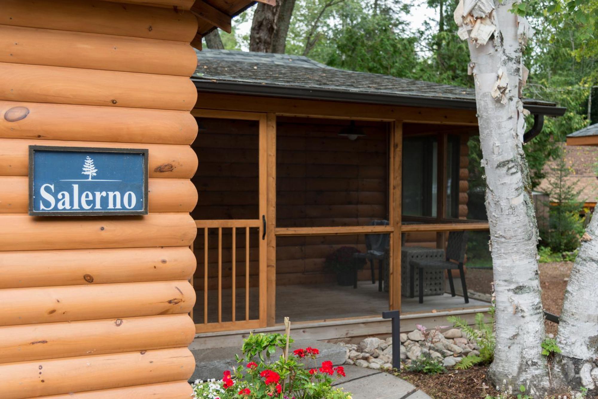 Hotel Haliburton Post House Minden Exterior foto